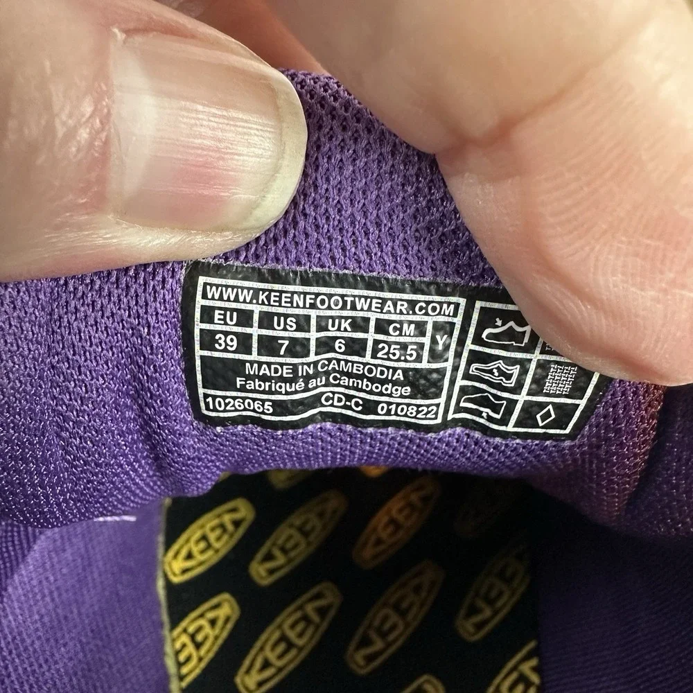 Keen size 7y